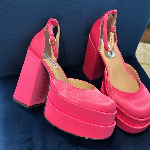 Steve Madden Charlize Platform Mary Jane in Pink - Picture 10 of 11